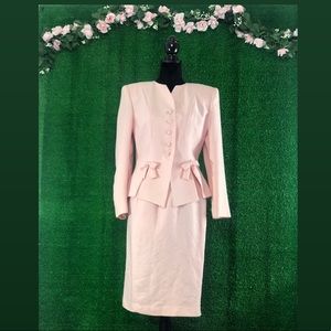 Valerie Steven Business Attire Set 💕